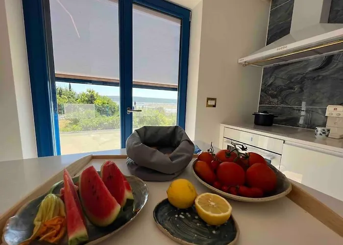 Sea View 2 Bedroom Apartment